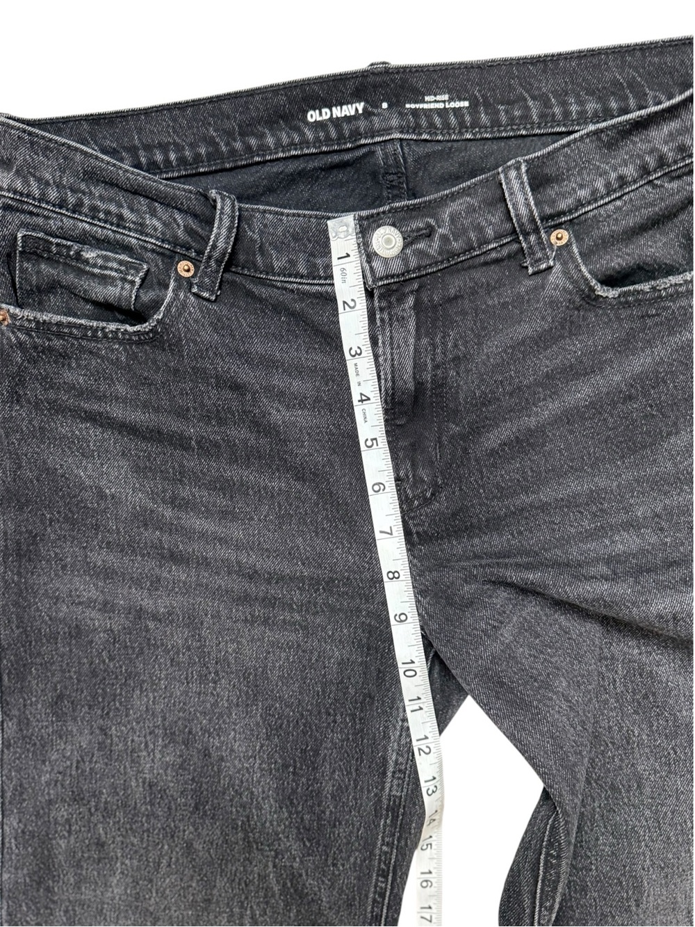 Old Navy Mid Rise Boyfriend Loose Jeans Washed Black Gray Women’s 8 - Picture 5 of 9